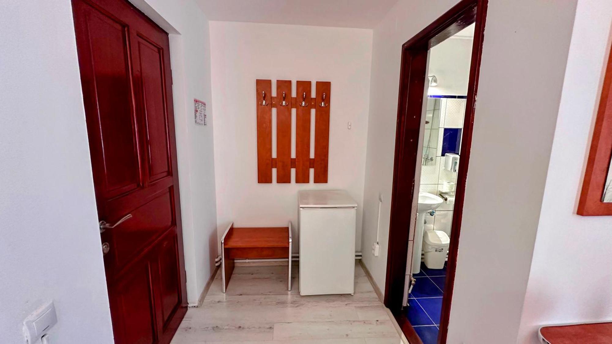 فندق Valea Alba View - Self Check-In بوستين المظهر الخارجي الصورة